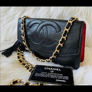 Vintage Wallet.. now WOC 👏🖤❤️
Chanel 
Guaranteed authentic…
